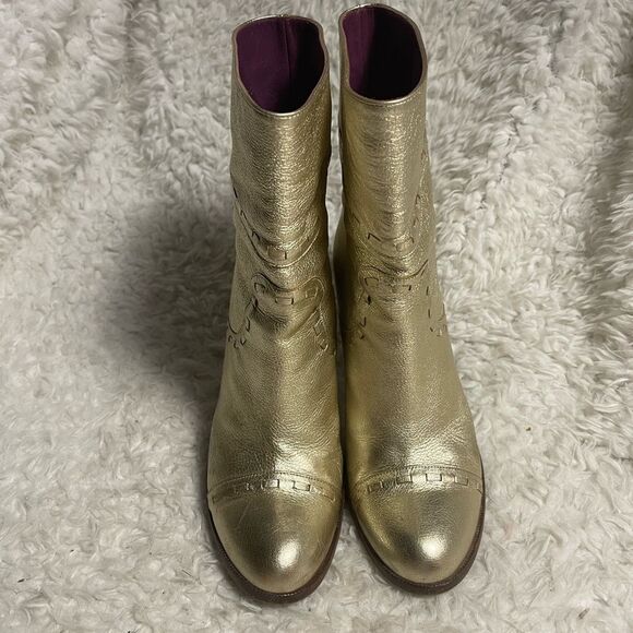 Marc Jacobs leather metallic gold slip on ankle heels boots stitching accent SZ7 - Picture 1 of 12